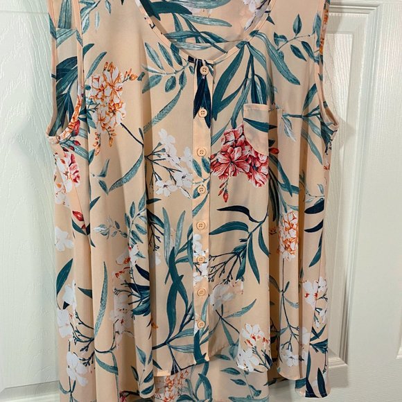 Style & Co - Peach Oleander Floral Top - Picture 2 of 8